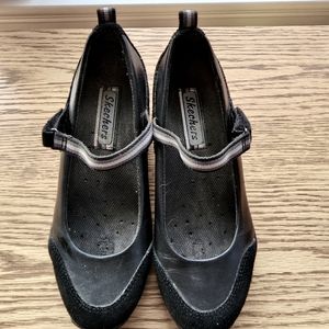 Sketchers Black Mary Janes. SIZE 6.